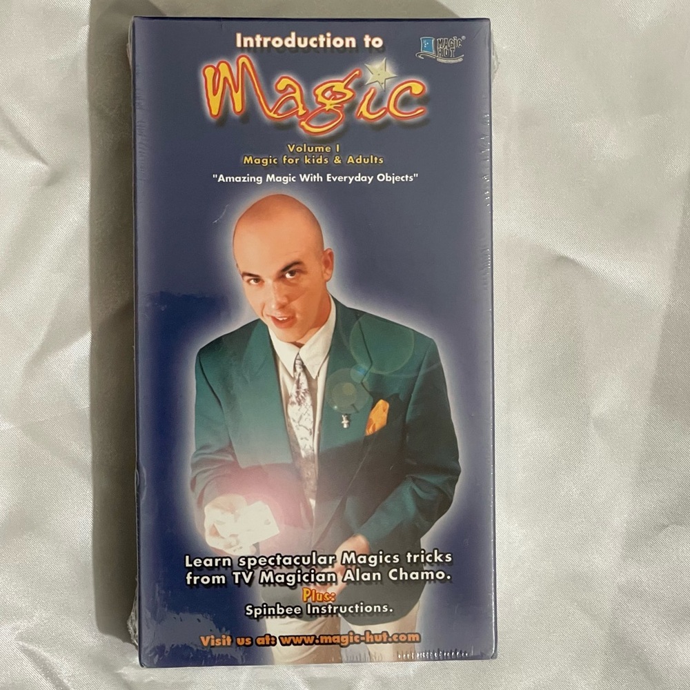 Introduction to Magic VHS Video Tape Alan Chamo Latin magician Univision NEW NWT